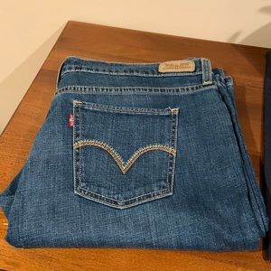 Levi jeans 33” inseam